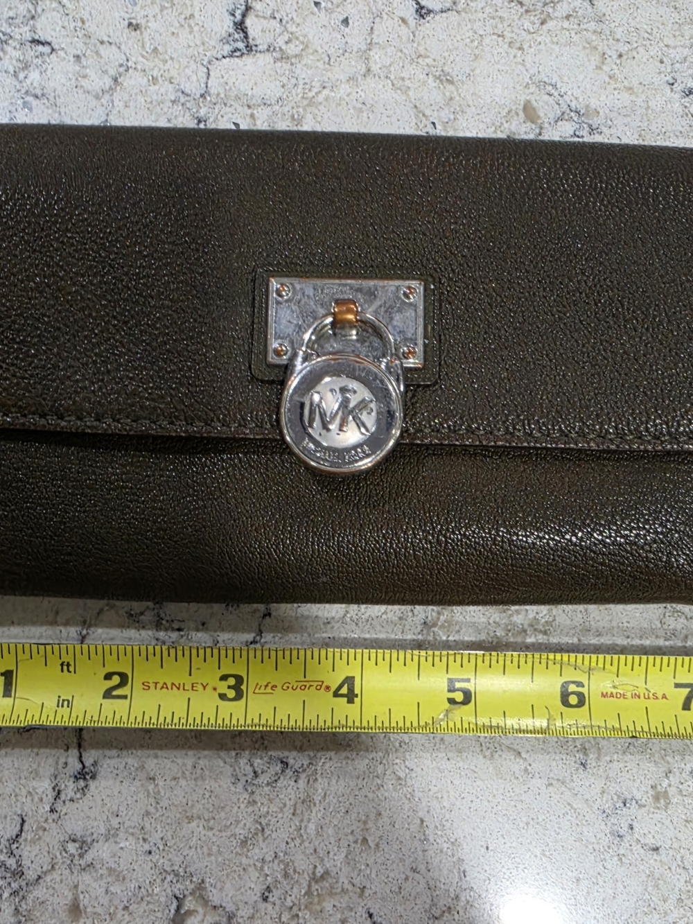 Michael Kors Olive Green Leather Continental Wallet Clutch